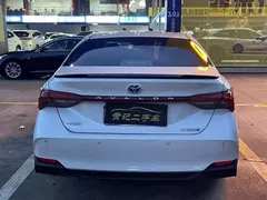 2019 Toyota Avalon Hybrid 2.5L Luxury, белый — фото 5