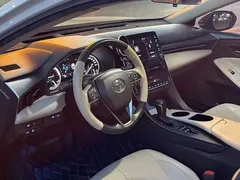2019 Toyota Avalon Hybrid 2.5L Luxury, белый — фото 6