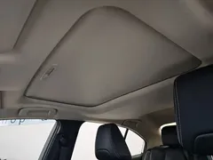 2021 Toyota Corolla 1.2T S-CVT Luxury, белый — фото 7