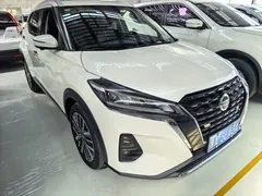 2022 Nissan Kicks 1.5L CVT XV Luxury, белый — фото 2