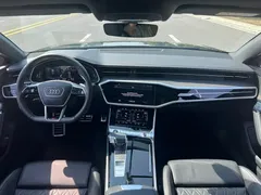 2022 Audi A7 55 TFSI quattro Premium, чёрный — фото 6