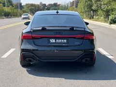 2022 Audi A7 55 TFSI quattro Premium, чёрный — фото 8