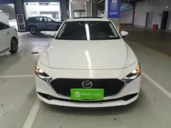 2022 Mazda 3 2.0L AT, белый — фото 3