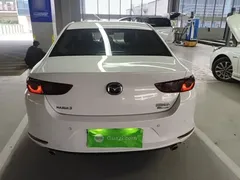 2022 Mazda 3 2.0L AT, белый — фото 6