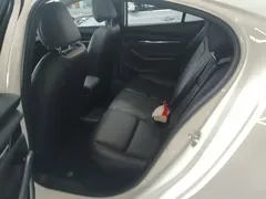 2022 Mazda 3 2.0L AT, белый — фото 17