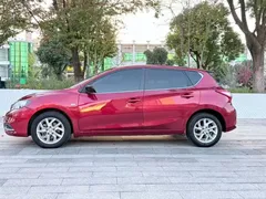 2021 Nissan Tiida 1.6L CVT — фото 3