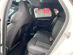 2023 Audi A3 Sportback 35 TFSI Fashion Sport, белый — фото 9