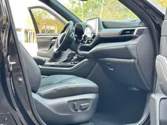 2021 Toyota Crown Kluger 2.5L Hybrid 4WD Luxury, чёрный — фото 2