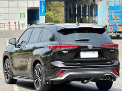 2021 Toyota Crown Kluger 2.5L Hybrid 4WD Luxury, чёрный — фото 17