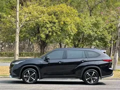 2021 Toyota Crown Kluger 2.5L Hybrid 4WD Luxury, чёрный — фото 18