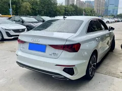 2023 Audi A3L Limousine 35 TFSI Sport, белый — фото 4