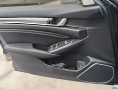 2022 Honda Accord 260TURBO Premium — фото 7