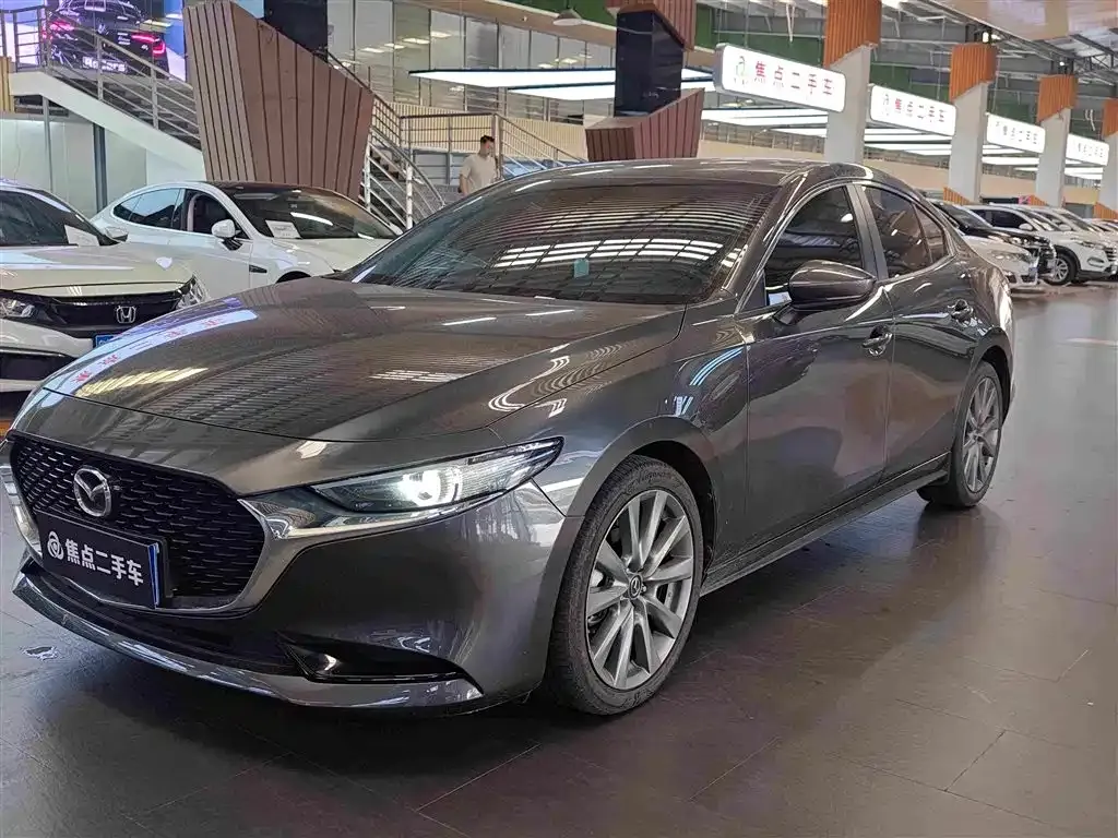 2023 Mazda 3 2.0L AT