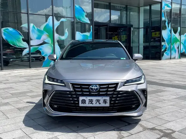 2022 Toyota Avalon Hybrid 2.5L XLE Premium