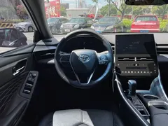 2022 Toyota Avalon Hybrid 2.5L XLE Premium — фото 18