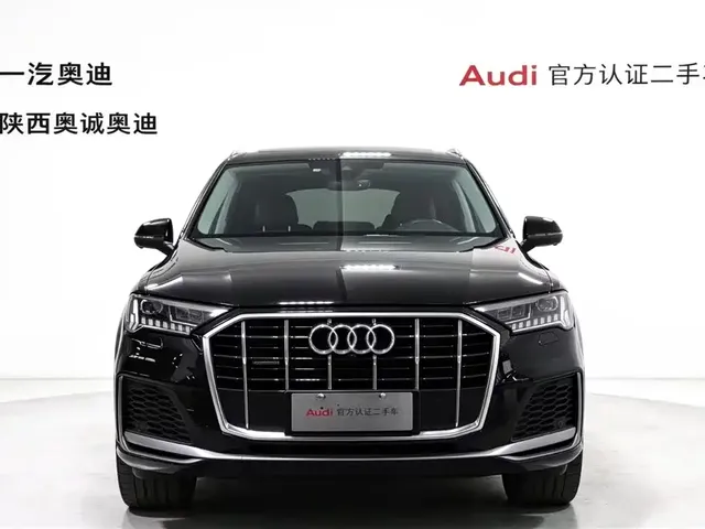 2023 Audi Q7 55 TFSI quattro S line Sport