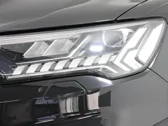 2023 Audi Q7 55 TFSI quattro S line Sport, чёрный — фото 21