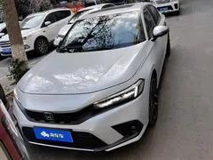 2023 Honda Civic Hatchback 2.0L e:HEV — фото 2