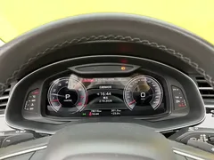 2022 Audi Q8 55 TFSI Luxury Dynamic, чёрный — фото 18