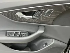 2022 Audi Q8 55 TFSI Luxury Dynamic, чёрный — фото 19