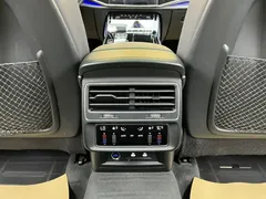 2022 Audi Q8 55 TFSI Luxury Dynamic, чёрный — фото 29