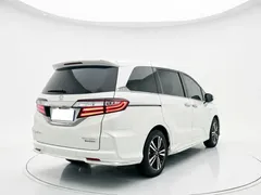 2021 Honda Odyssey 2.0L Premium, белый — фото 5