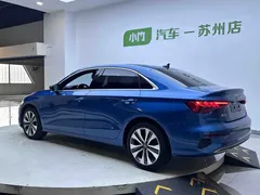 2022 Audi A3L Limousine 35 TFSI Sport, синий — фото 4