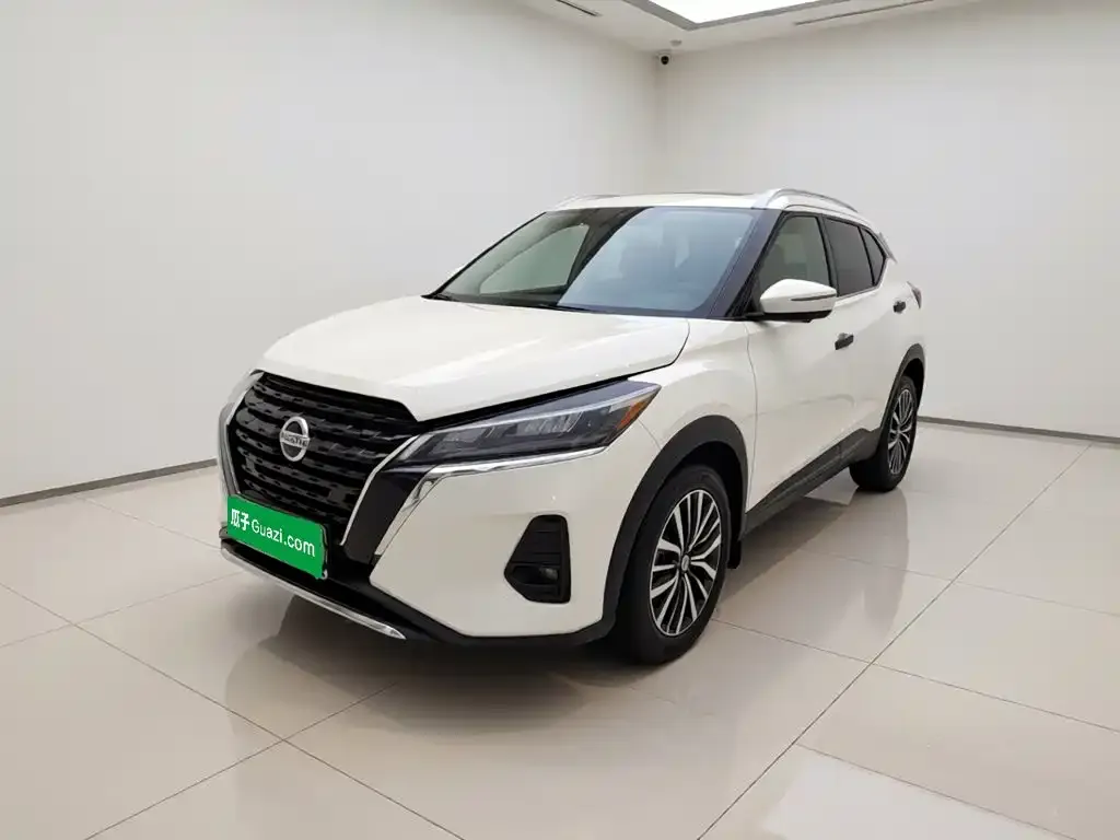 2022 Nissan Kicks 1.5L CVT XV Luxury