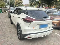 2022 Nissan Kicks 1.5L CVT XV Luxury, белый — фото 25