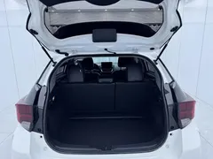 2022 Toyota Yaris L Zhixuan X 1.5L CVT Luxury Plus, белый — фото 8