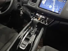 2020 Honda Vezel 220 TURBO CVT Elite, белый — фото 13
