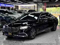 2022 Mercedes-Benz E-Class E 350 e L PHEV Sedan, чёрный — фото 1