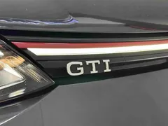 2021 Volkswagen Golf GTI 380TSI DSG — фото 10