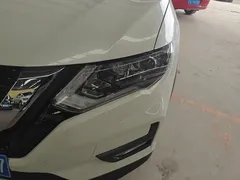 2021 Nissan X-Trail 2.0L CVT 2WD XL ITS Comfort, белый — фото 5