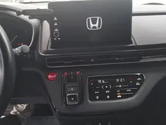2022 Honda Odyssey 2.0L e:HEV, белый — фото 13