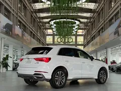 2021 Audi Q3 35 TFSI Sport, белый — фото 3