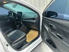 2022 Toyota Yaris L Zhixuan X 1.5L CVT Leading Plus, белый — фото 17