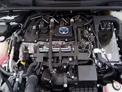 2019 Toyota Levin 1.8H Hybrid E-CVT Luxury, белый — фото 10
