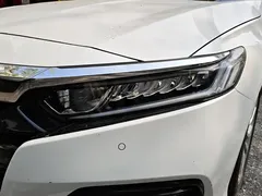 2018 Honda Accord 260TURBO Luxury, белый — фото 5