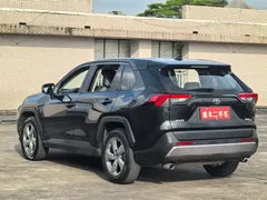 2023 Toyota RAV4 2.0L CVT 2WD Fashion Plus, чёрный — фото 13