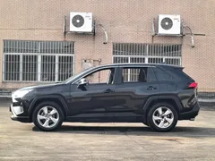 2023 Toyota RAV4 2.0L CVT 2WD Fashion Plus, чёрный — фото 15