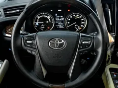 2021 Toyota Alphard Hybrid 2.5L Luxury, чёрный — фото 16