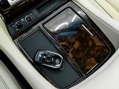 2021 Toyota Alphard Hybrid 2.5L Luxury, чёрный — фото 22