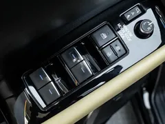 2021 Toyota Alphard Hybrid 2.5L Luxury, чёрный — фото 25