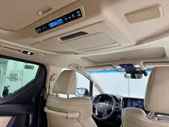 2021 Toyota Alphard Hybrid 2.5L Premium, белый — фото 15