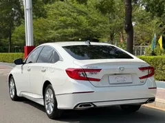 2018 Honda Accord 260TURBO Elite, белый — фото 6