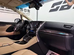 2020 Toyota Alphard 2.5L Hybrid Premium, белый — фото 10