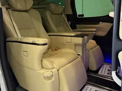 2020 Toyota Alphard 2.5L Hybrid Premium, белый — фото 16