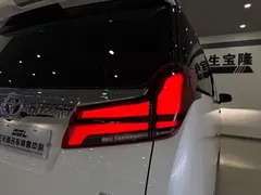 2020 Toyota Alphard 2.5L Hybrid Premium, белый — фото 27