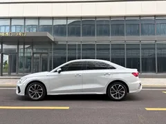 2022 Audi A3L Limousine 35 TFSI Sport, белый — фото 2